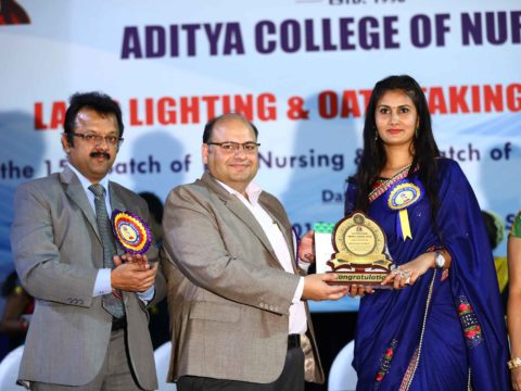 Students eceiving awards from chief guests